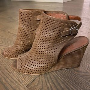 Lucky Brand - Peep Toe Wedges